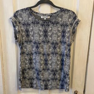 Rose + Olive blue cap sleeve woven blouse S